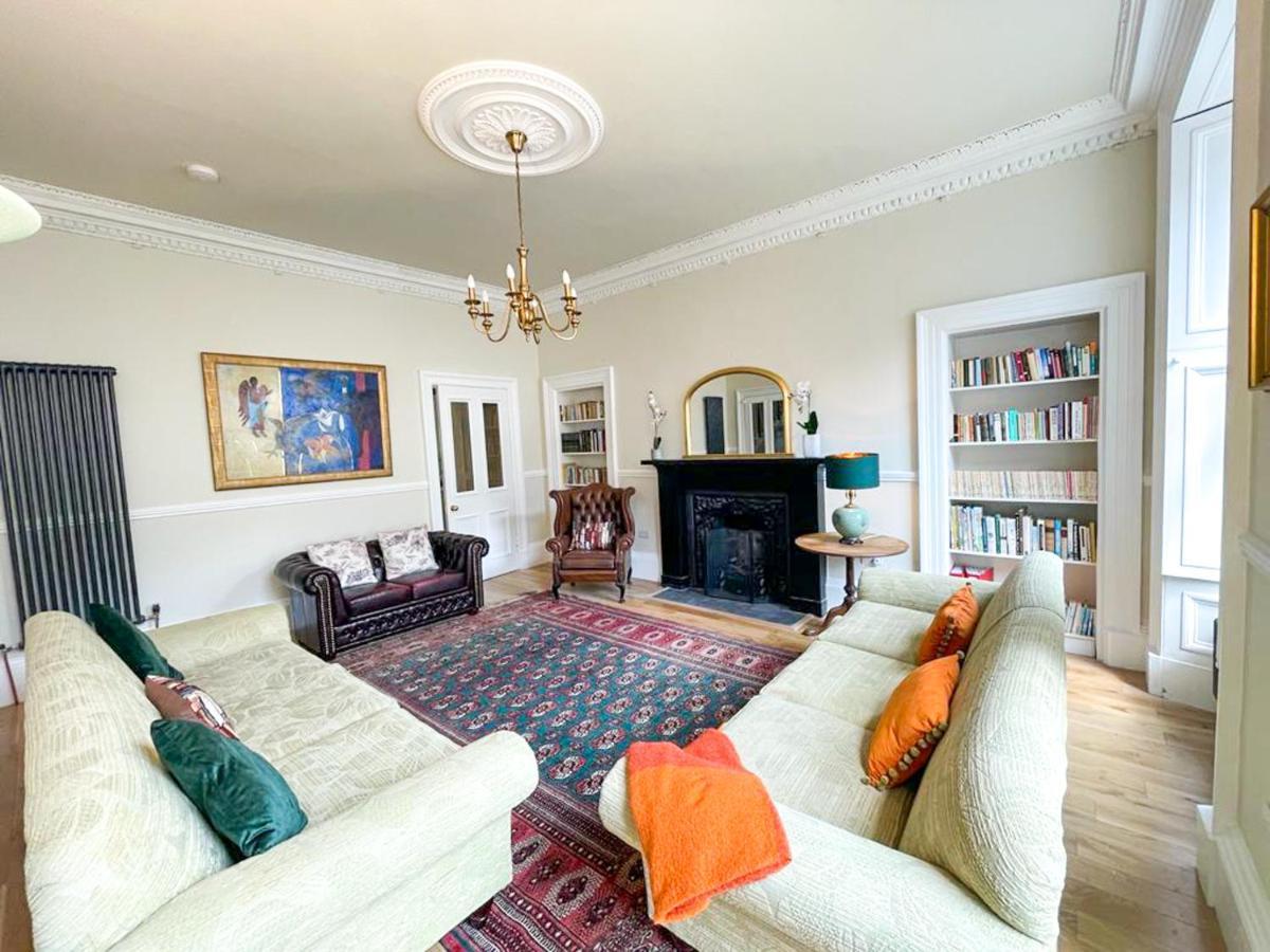 Remarkable 5Br Townhouse With Garden, Sleeps 12 Эдинбург Экстерьер фото