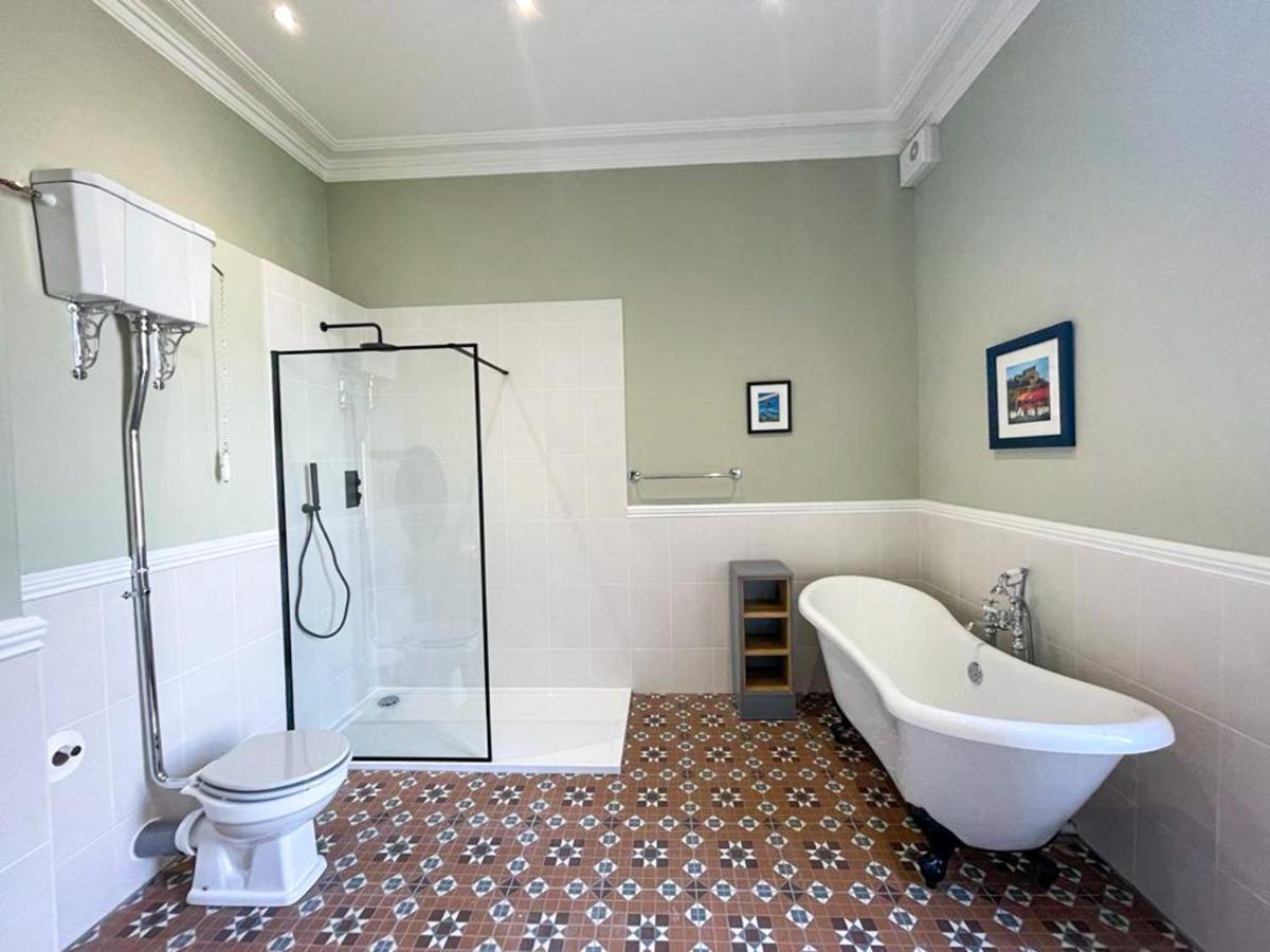 Remarkable 5Br Townhouse With Garden, Sleeps 12 Эдинбург Экстерьер фото